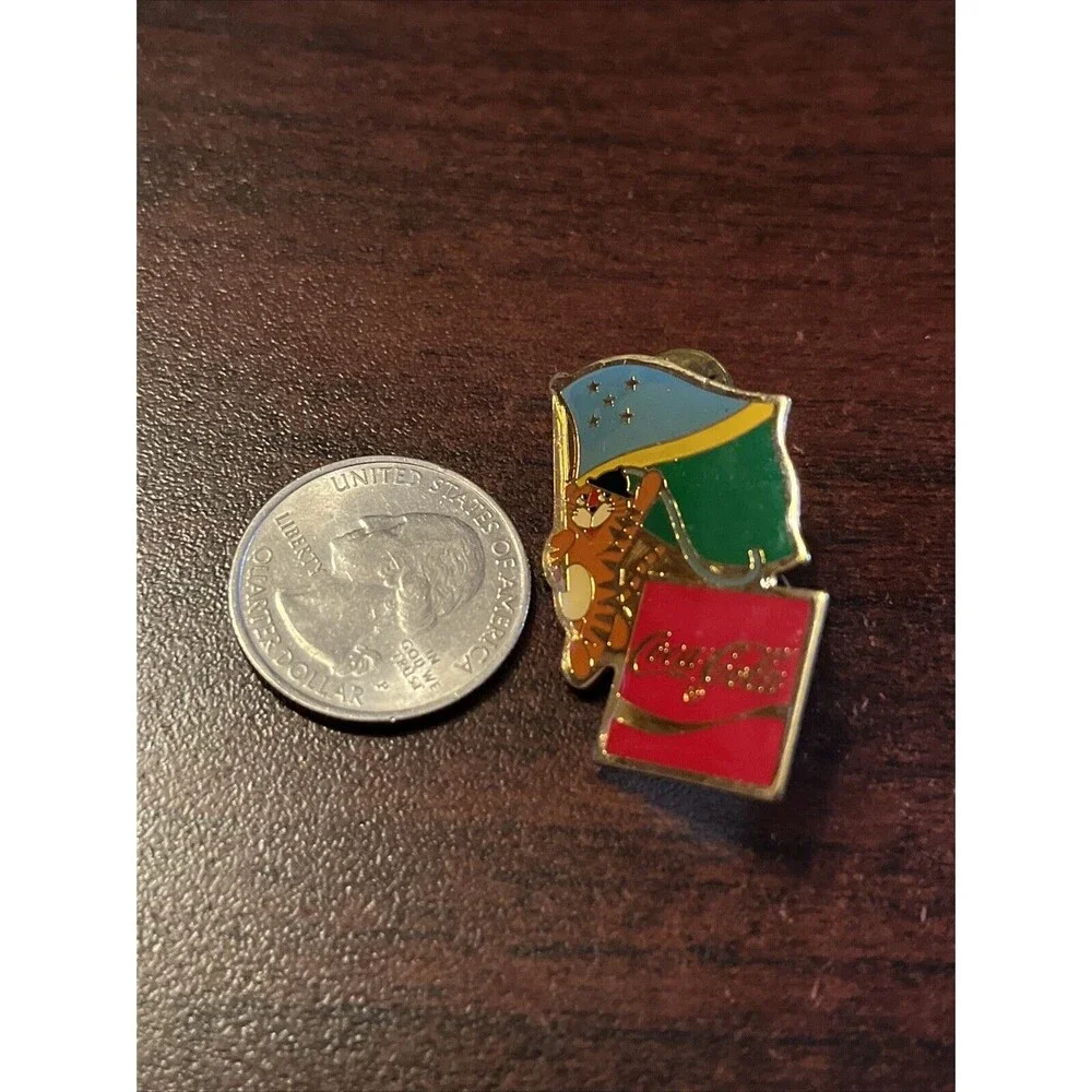 1988 Seoul‎ Olympics Coca Cola Hodori Tiger Solomon Islands Flag Lapel Pin
